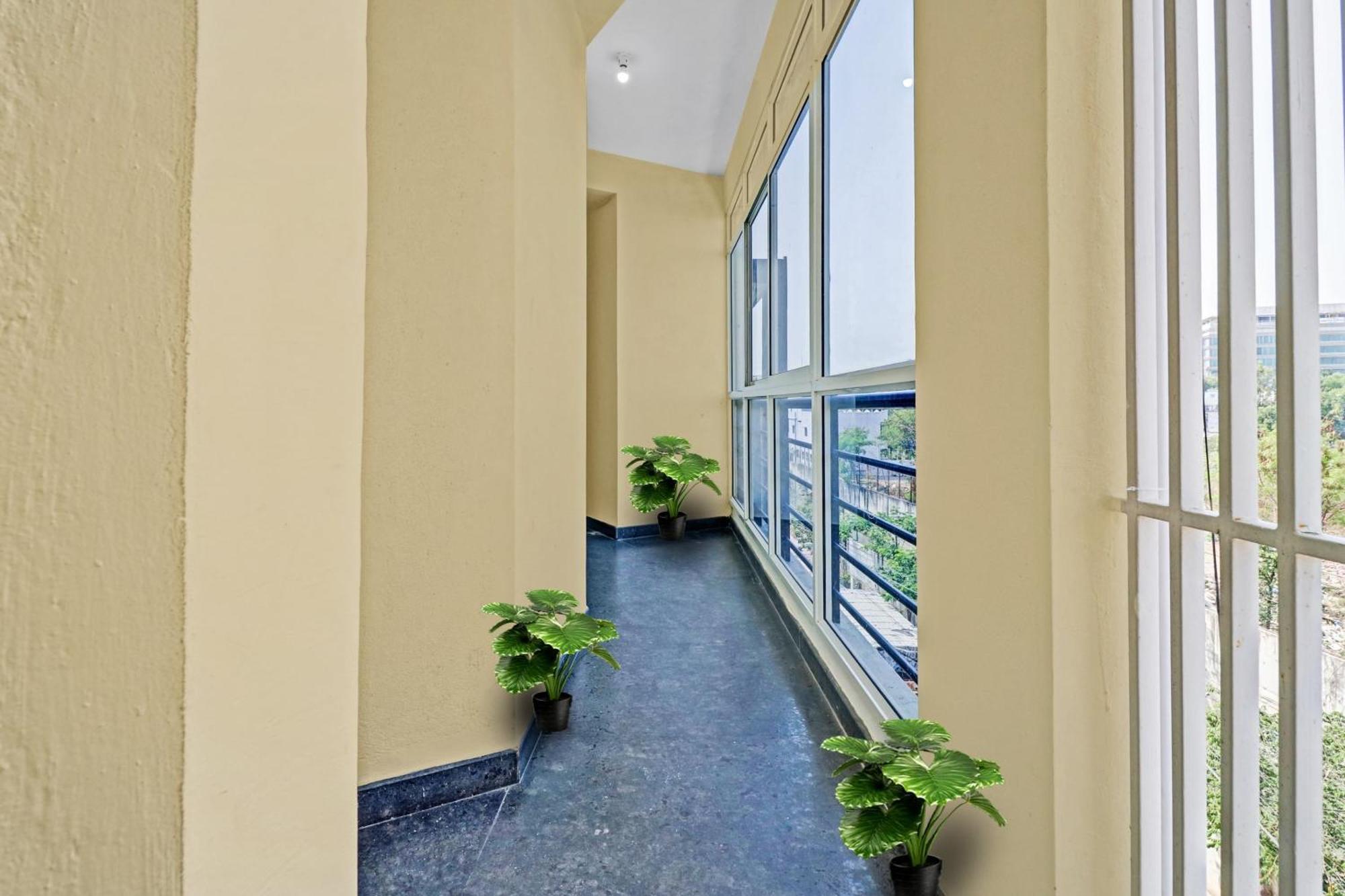 Hotel O Mn Residency Near Ragigudda Sri Prasanna Anjaneyaswamy Temple Bangalore Bagian luar foto